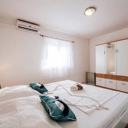 My Dalmatia - Favorit With Private Pool & Sea View