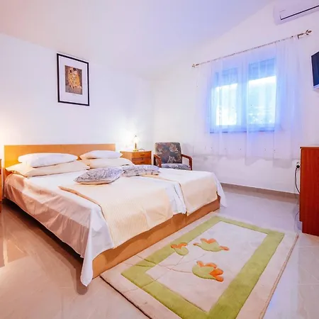 My Dalmatia - Favorit With Private Pool & Sea View *